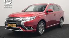 Rood Gebruikt 2019 Mitsubishi Outlander P-HEV Intense+ SUV | € 24.940 (Eerlijke prijs)