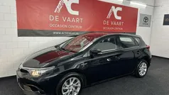 Zwart Gebruikt 2015 Toyota Auris Hatchback | € 10.950 (Eerlijke prijs)