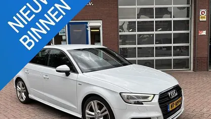 Occasion Audi A3 Sportback S-Line 191 PK (140 kW) 2017 Wit Hatchback