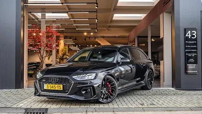 Zwart Occasion 2021 Audi RS4 Stationwagen | € 64.495 (Super prijs)