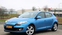 Blauw Gebruikt 2013 Renault Mégane III Collection Hatchback | € 6.499 (Eerlijke prijs)
