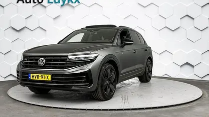 Gebruikt 2024 VW Touareg R SUV | € 75.940 (Eerlijke prijs)
