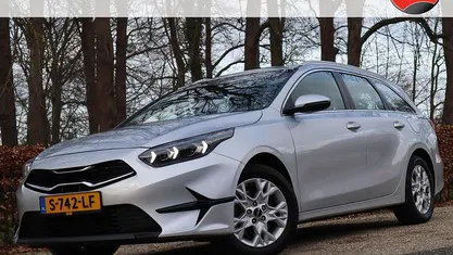 Gebruikt 2023 Kia Ceed Hatchback | € 18.200 (Eerlijke prijs)