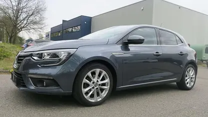 Occasion Renault Mégane IV Intens 110 PK (80 kW) 2016 Grijs Sedan