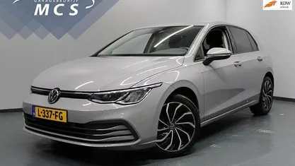 Occasion VW Golf VIII Life 110 PK (80 kW) 2021 Grijs Hatchback