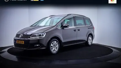 Occasion VW Sharan Comfortline 150 PK (110 kW) 2018 Bruin MPV