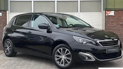 Occasion 2015 Peugeot 308 Allure Hatchback | € 7.599 (Eerlijke prijs)