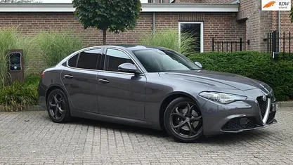 Occasion Alfa Romeo Giulia Super 200 PK (147 kW) 2019 Grijs Sedan