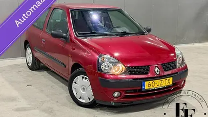 Occasion Renault Clio II 75 PK (55 kW) 2002 Rood Hatchback