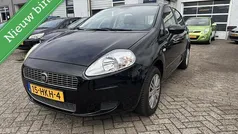 Zwart Gebruikt 2009 Fiat Grande Punto Lusso Hatchback | € 2.875 (Eerlijke prijs)