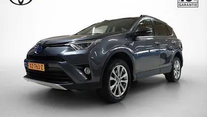 Grijs metallic Gebruikt 2018 Toyota RAV4 Business Edition SUV | € 25.950 (Eerlijke prijs)