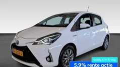 Wit Gebruikt 2019 Toyota Yaris Hybrid Hatchback | € 16.375 (Eerlijke prijs)