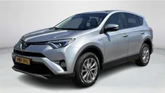 Grijs Gebruikt 2017 Toyota RAV4 Hybrid Executive SUV | € 25.745 (Goede deal)