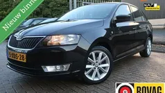 Zwart Gebruikt 2014 Skoda Rapid Elegance Hatchback | € 6.499 (Eerlijke prijs)