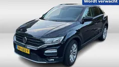 Zwart Gebruikt 2018 VW T-Roc Style SUV | € 16.950 (Eerlijke prijs)