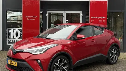Gebruikt 2020 Toyota C-HR SUV | € 17.890 (Eerlijke prijs)