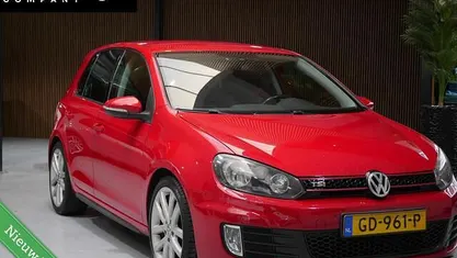 Occasion VW Golf VI Highline 122 PK (89 kW) 2009 Rood Hatchback