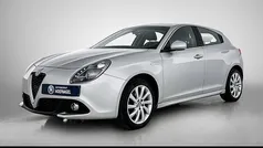 Grijs Gebruikt 2017 Alfa Romeo Giulietta Super Hatchback | € 14.900 (Eerlijke prijs)