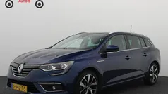 Blauw Gebruikt 2020 Renault Mégane GrandTour Bose Edition Stationwagen | € 16.183 (Eerlijke prijs)