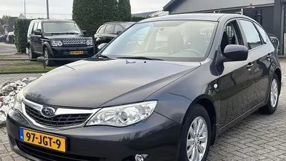 Grijs, metallic lak Gebruikt 2009 Subaru Impreza Hatchback | € 3.950 (Eerlijke prijs)