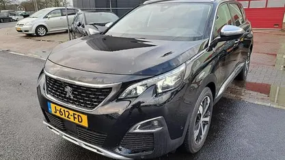 Occasion Peugeot 5008 131 PK (96 kW) 2020 Zwart, metallic lak MPV