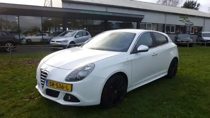 Occasion Alfa Romeo Giulietta 236 PK (173 kW) 2012 Wit Hatchback