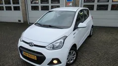 Wit Gebruikt 2016 Hyundai i10 Comfort Hatchback | € 7.250 (Eerlijke prijs)
