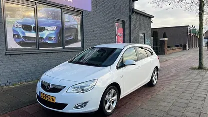 Gebruikt 2011 Opel Astra Edition Stationwagen | € 2.150 (Eerlijke prijs)
