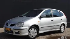 Grijs Gebruikt 2003 Nissan Almera Tino MPV | € 1.250 (Eerlijke prijs)