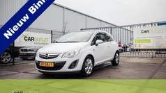 Wit Gebruikt 2011 Opel Corsa Color Edition Hatchback | € 3.875 (Eerlijke prijs)