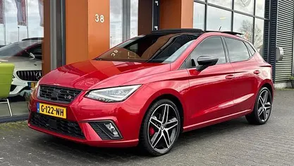 Rood Occasion 2019 Seat Ibiza FR Hatchback | € 14.490 (Eerlijke prijs)