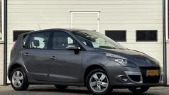 Grijs Gebruikt 2010 Renault Scénic III Dynamique MPV | € 5.945 (Eerlijke prijs)