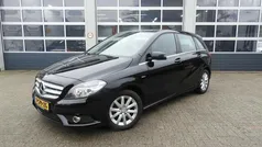 Zwart Gebruikt 2011 Mercedes B180 Ambition MPV | € 8.999 (Eerlijke prijs)