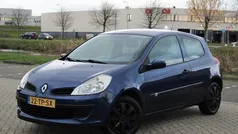 Blauw Gebruikt 2006 Renault Clio II Expression Hatchback | € 1.499 (Eerlijke prijs)