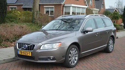 Occasion 2011 Volvo V70 Summum Stationwagen | € 10.995 (Eerlijke prijs)