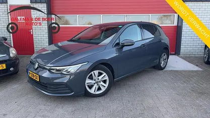 Occasion VW Golf VIII Life 2022 Grijs Hatchback