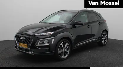 Phantom black pearl (mzh) Occasion 2018 Hyundai Kona Premium SUV | € 18.940 (Eerlijke prijs)