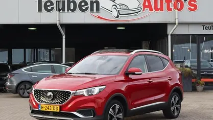 Occasion MG ZS Luxury 105 kW (143 PK) 2019 Rood SUV