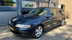 Blauw Gebruikt 2000 Opel Vectra Sedan | € 2.450 (Eerlijke prijs)