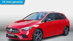 Rood Gebruikt 2019 Mercedes B180 AMG MPV | € 26.950 (Eerlijke prijs)