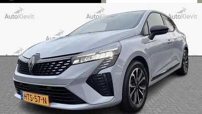 Occasion Renault Clio V Techno 143 PK (105 kW) 2025 Hatchback