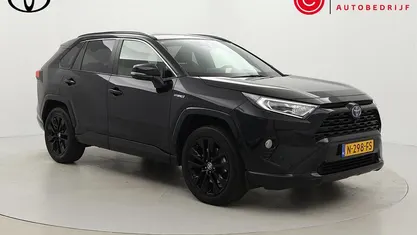 Zwart Gebruikt 2021 Toyota RAV4 Hybrid Edition SUV | € 34.999 (Eerlijke prijs)
