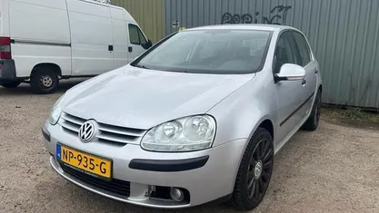 Occasion VW Golf IV Trendline 116 PK (85 kW) 2004 Grijs Hatchback