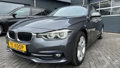 Grijs Gebruikt 2017 BMW 330 Executive Hatchback | € 20.650 (Eerlijke prijs)
