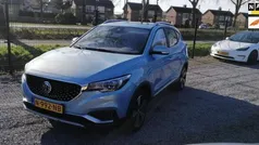 Blauw Gebruikt 2021 MG ZS Luxury Sedan | € 16.750 (Eerlijke prijs)