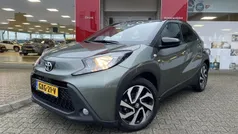 Groen Gebruikt 2023 Toyota Aygo Pulse Hatchback | € 16.695 (Eerlijke prijs)