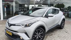Grijs Gebruikt 2017 Toyota C-HR Executive SUV | € 15.995 (Eerlijke prijs)