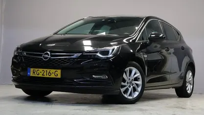 Occasion 2017 Opel Astra Innovation Hatchback | € 11.845 (Eerlijke prijs)