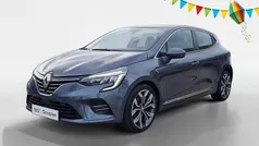 Gebruikt 2022 Renault Clio V Intens Hatchback | € 17.435 (Eerlijke prijs)