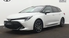 Wit Gebruikt 2025 Toyota Corolla Hybrid Sport Stationwagen | € 45.945 (Eerlijke prijs)